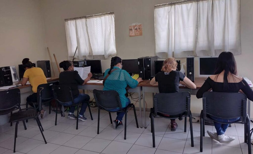 youth using computer lab